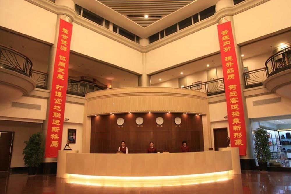 Shenyang Airport Hotel Екстериор снимка